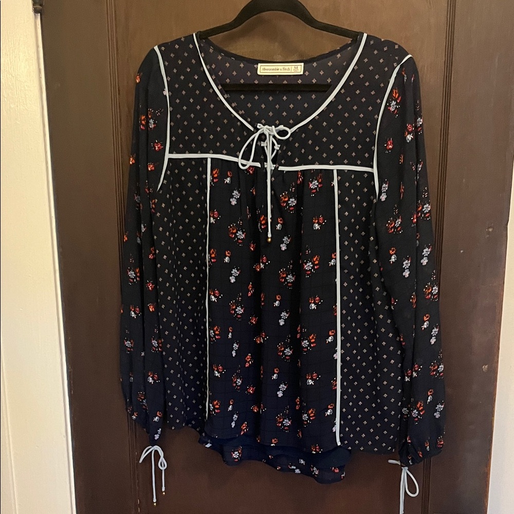 Abercrombie & Fitch Navy Floral Blouse